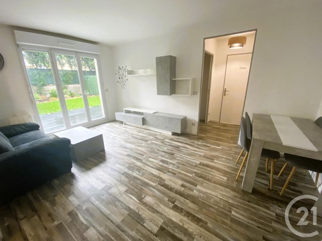 Appartement F2 à louer - 2 pièces - 38.33 m2 - CROSNE - 91 - ILE-DE-FRANCE - Century 21 Bellimmo